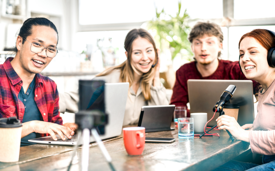 Leveraging Digital Platforms for comprehensive beverage marketing strategy